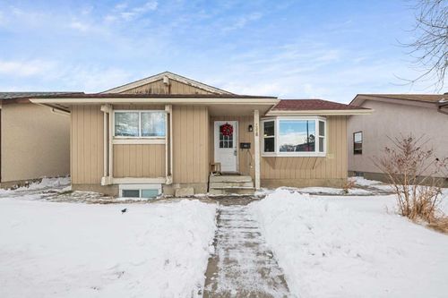 268 Madeira Pl Ne, Calgary, AB, T2A5T1 | Card Image