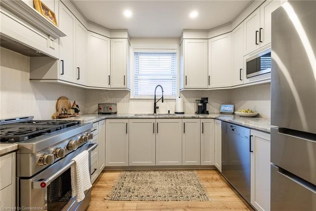 182 Huxley Ave S, House other with 4 bedrooms, 2 bathrooms and 3 parking in Hamilton ON | Image 13