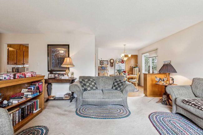 201 11 Ave Sw, House other with 4 bedrooms, 2 bathrooms and 4 parking in High River AB | Image 7