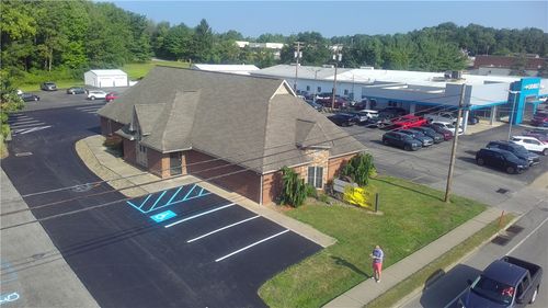 215 Grove City Rd, Slippery Rock, PA, 16057-1125 | Card Image