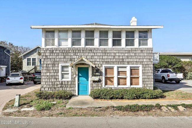 Triplex | Image 43