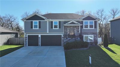 831 Cindy Lane, House other with 4 bedrooms, 3 bathrooms and null parking in Raymore MO | Image 1