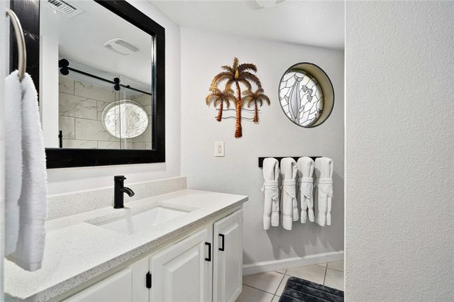 APT-122 - 5973 State Highway 361, Condo with 3 bedrooms, 2 bathrooms and 1 parking in Port Aransas TX | Image 20