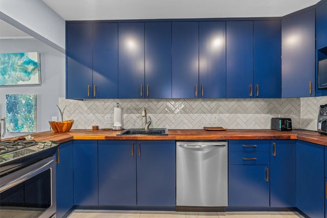 Kitchen | Image 7