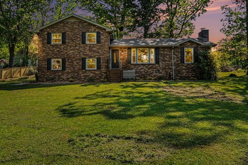 244 Lee Rd, Cottontown, TN, 37048-4625 | Card Image