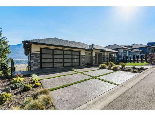 46007 Weeden Dr, Chilliwack, BC, V2R5T8 | Card Image