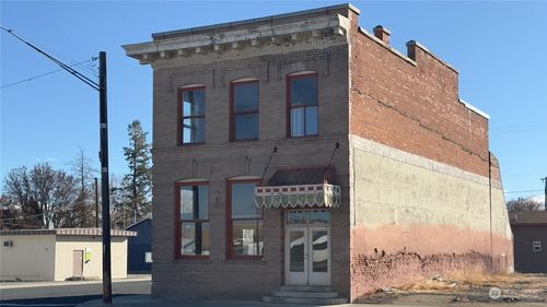 301 W Main St, Almira, WA, 99103-5137 | Card Image