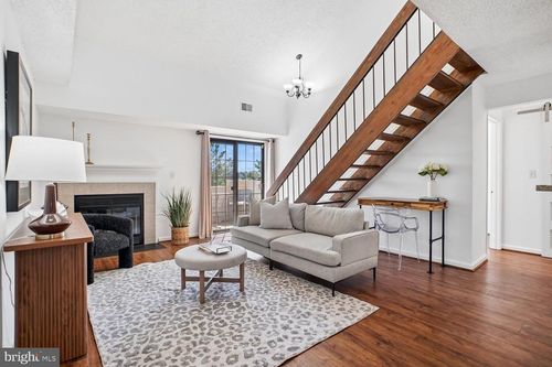 i-6931 Mary Caroline Cir, ALEXANDRIA, VA, 22310-4913 | Card Image