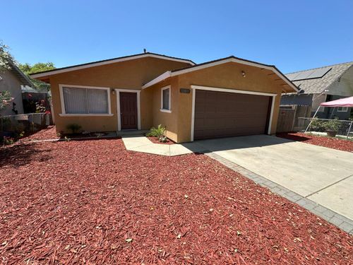 209 Pine St, Modesto, CA, 95351-2756 | Card Image
