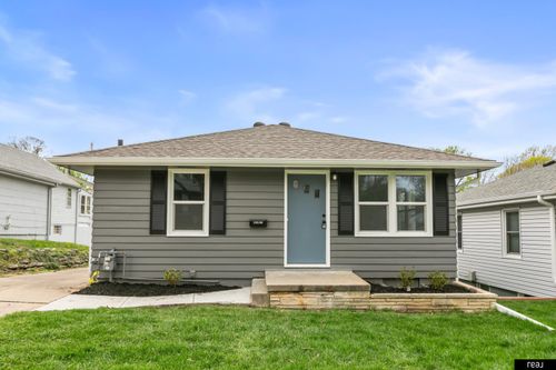6107 Blondo Street, Omaha, NE, 68104 | Card Image