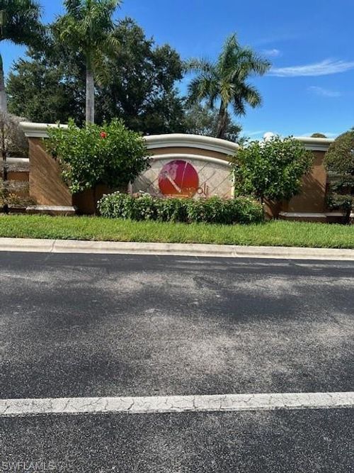 5308-1840 Florida Club Cir, NAPLES, FL, 34112-8733 | Card Image