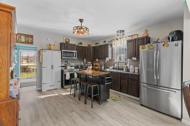 109 E Main St, House other with 3 bedrooms, 1 bathrooms and null parking in Swayzee IN | Image 5