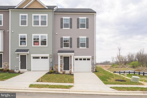519 Fontana Cir, MARTINSBURG, WV, 25403-1322 | Card Image