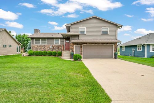 1009 Eloise St, Okoboji, IA, 51355-2606 | Card Image