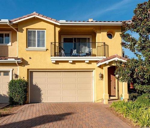 1332 Isabella Way, Vista, CA, 92084-4020 | Card Image