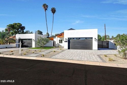 6050 E Hollyhock St, Phoenix, AZ, 85018-6722 | Card Image