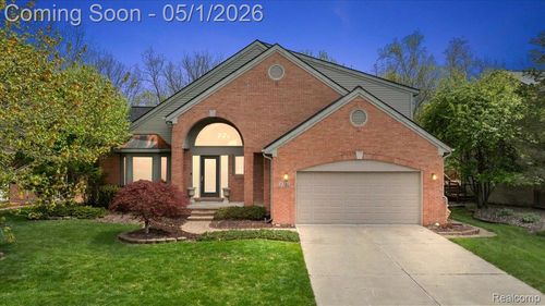 43316 Ashbury Dr, Novi, MI, 48375-4716 | Card Image