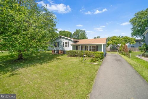 305 S Kennedy Rd, STERLING, VA, 20164-2012 | Card Image