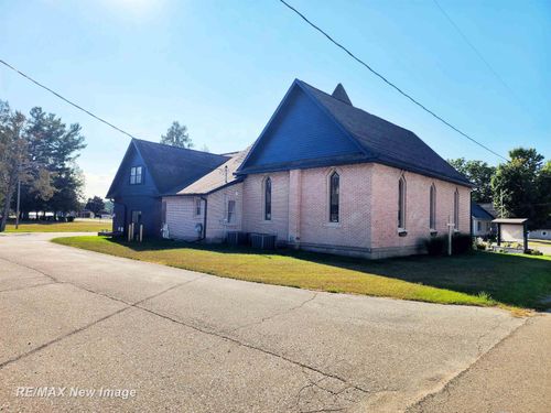 201 E Main St, Sterling, MI, 48659 | Card Image