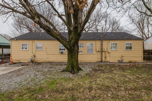 910 & 912 S Terrace Cir, Wichita, KS, 67218 | Card Image