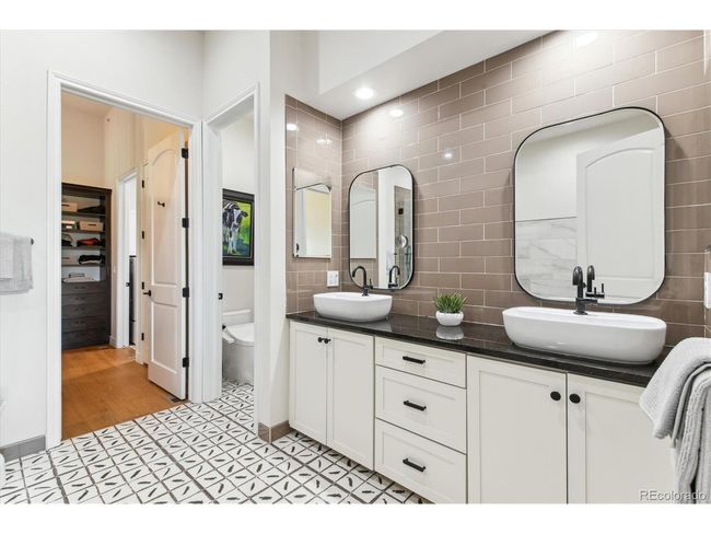 7850 Vallagio Ln, House attached with 3 bedrooms, 4 bathrooms and null parking in Englewood CO | Image 17