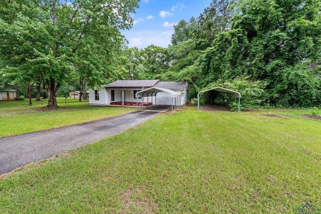 1621 &amp; 1627 Baseball Loop, House other with 5 bedrooms, 3 bathrooms and null parking in Diana TX | Image 25