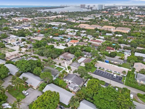 1947 Holman Dr, North Palm Beach, FL, 33408-2871 | Card Image