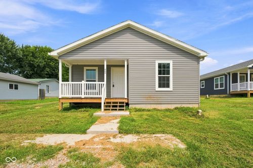 424 Dream Way, Cloverdale, IN, 46120-8869 | Card Image