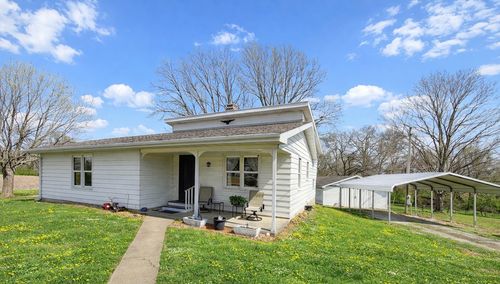 3580 Odin Rd, Odin, IL, 62870-1806 | Card Image
