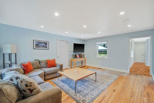 53 Park Dr, Rocky Point, NY, 11778-8858 | Card Image