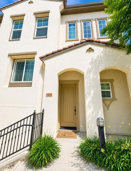 1094 Mente Linda Loop, Milpitas, CA, 95035-8637 | Card Image
