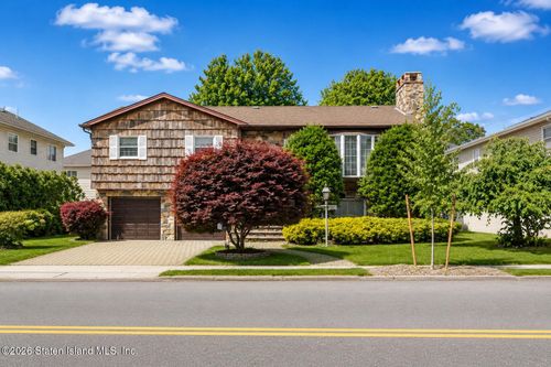 374 Foster Rd, Staten Island, NY, 10309-2219 | Card Image