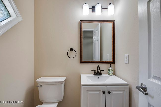 310 Dilegwa Way, Condo with 4 bedrooms, 3 bathrooms and null parking in Loudon TN | Image 20