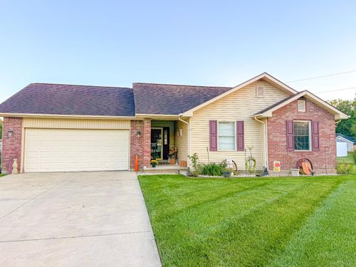 3640 W Starlight Dr, Connersville, IN, 47331-7919 | Card Image