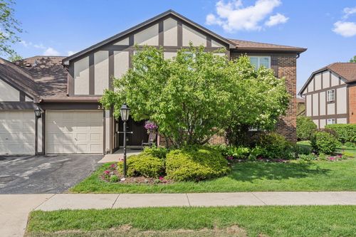 b-228 Brookside Ln, Willowbrook, IL, 60527-2908 | Card Image