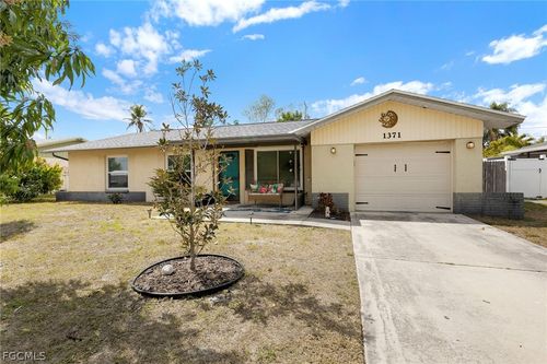 1371 Torreya Cir, NORTH FORT MYERS, FL, 33917-3451 | Card Image