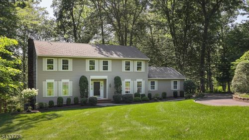 6 Deerwood Trl, Warren, NJ, 07059-5557 | Card Image