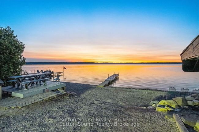 146 Sunset Blvd, House other with 3 bedrooms, 2 bathrooms and 8 parking in Georgian Bluffs ON | Image 37