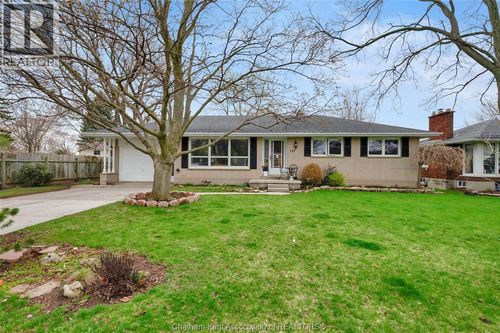 157 Little Street S, Blenheim, ON, N0P1A0 | Card Image