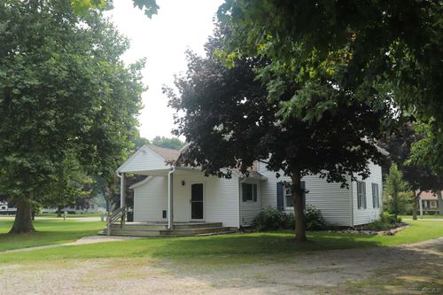 416 E Keegan St, Deerfield, MI, 49238-9735 | Card Image