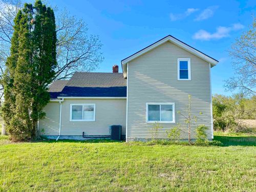 21420 32 Mile Rd, Ray Twp, MI, 48096-1317 | Card Image