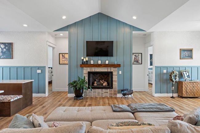 Gas fireplace! | Image 7