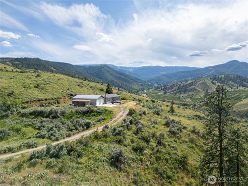 162 Don Eli Ln, Wenatchee, WA, 98801-7805 | Card Image