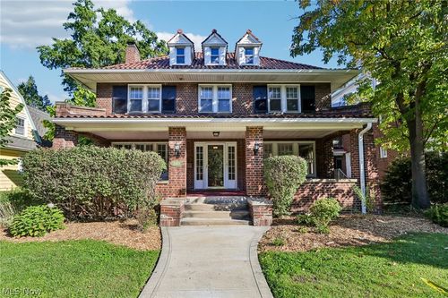 3401 Fairmount Blvd, Cleveland Heights, OH, 44118-4215 | Card Image