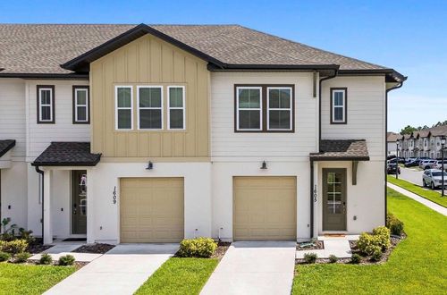1605 Pelican Dr, DAVENPORT, FL, 33896-3617 | Card Image