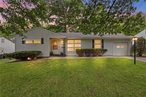 5302 Flint St, Shawnee, KS, 66203-1525 | Card Image