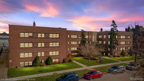 apt-317-550 Parkview Dr, Detroit, MI, 48214-4134 | Card Image