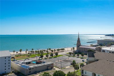 Gorgeous views from your 14th floor unit | Image 2