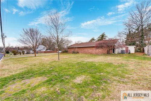 9 Stanworth Rd, Kendall Park, NJ, 08824-1003 | Card Image