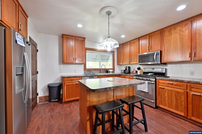 1511 D St Ne, House other with 5 bedrooms, 3 bathrooms and null parking in Salem OR | Image 15